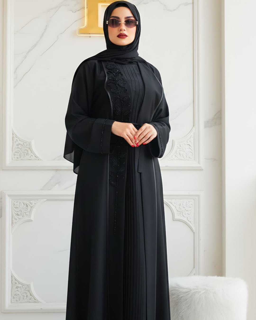 عباية قطعتين موديل قفطان ملكي فستان بلاسيه ومشلح قبة ردة ملكية مع شك يدوي حجر كريستال القماش حبر اماراتي - الصورة 2